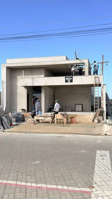Casa com 3 suítes e piscina no Reserva Jardim
